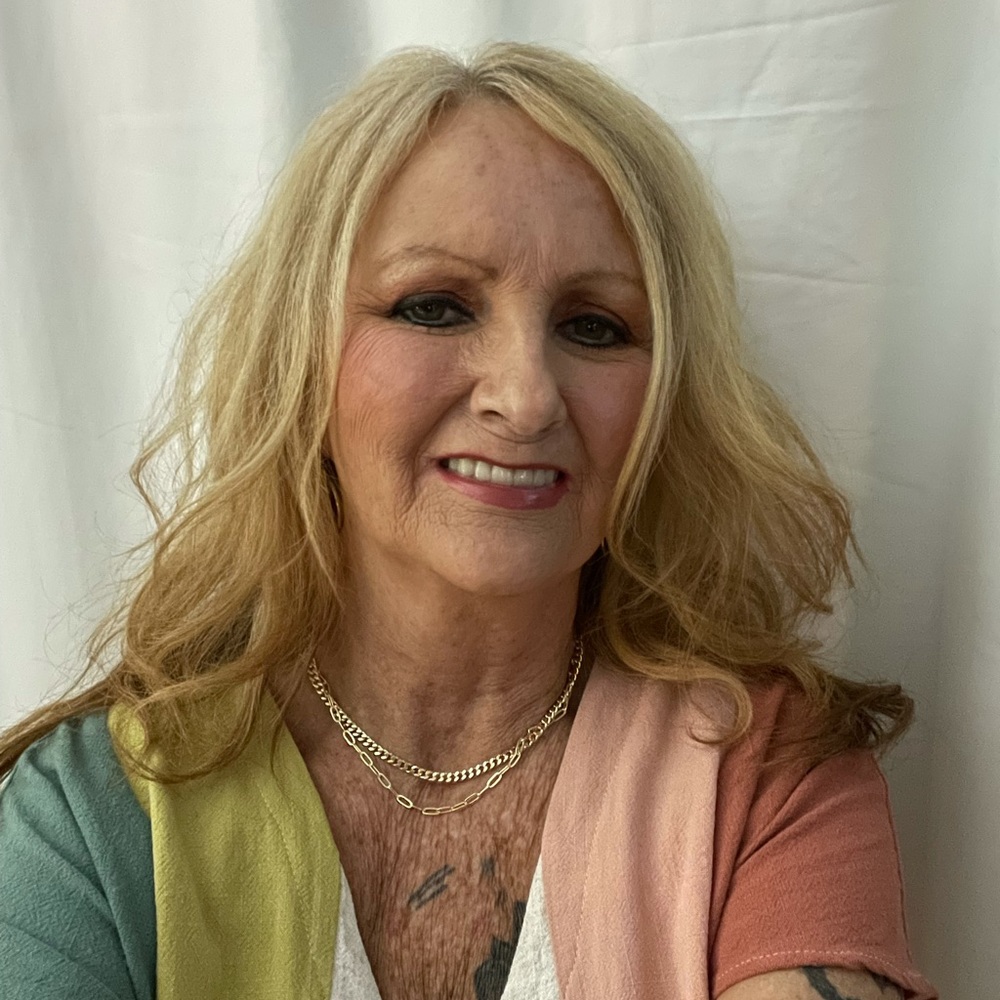 Meet your Posher, Lisa